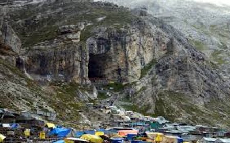 5-Day Family Pilgrimage to Shri Amarnath Cave Temple