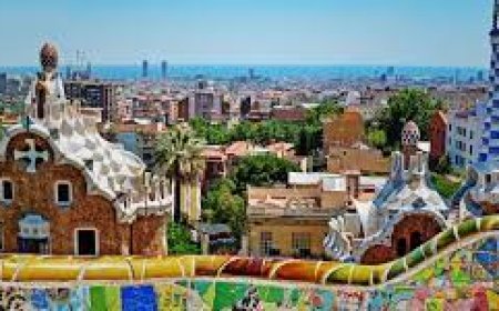 5-Day Romantic Getaway in Barcelona for Couples