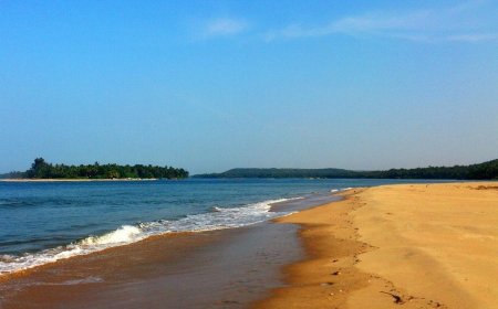 5-Day Romantic Getaway in Tarkarli for Couples