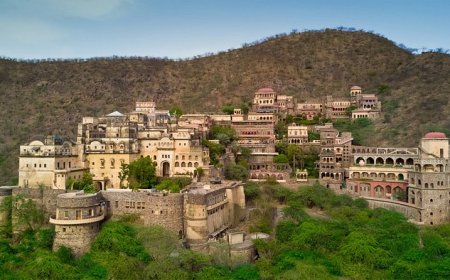 5-Day Romantic Getaway to Neemrana for Couples