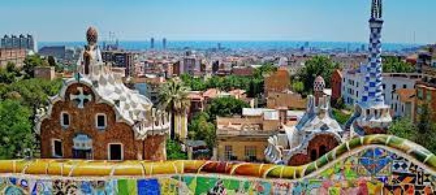 5-Day Romantic Getaway in Barcelona for Couples